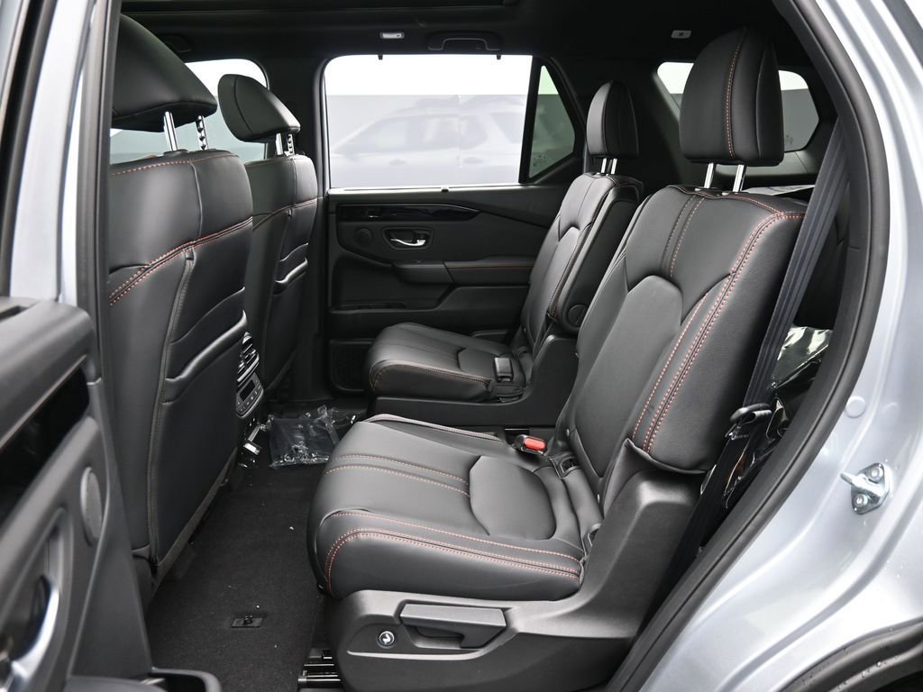 New 2026 Honda Pilot TrailSport image 36