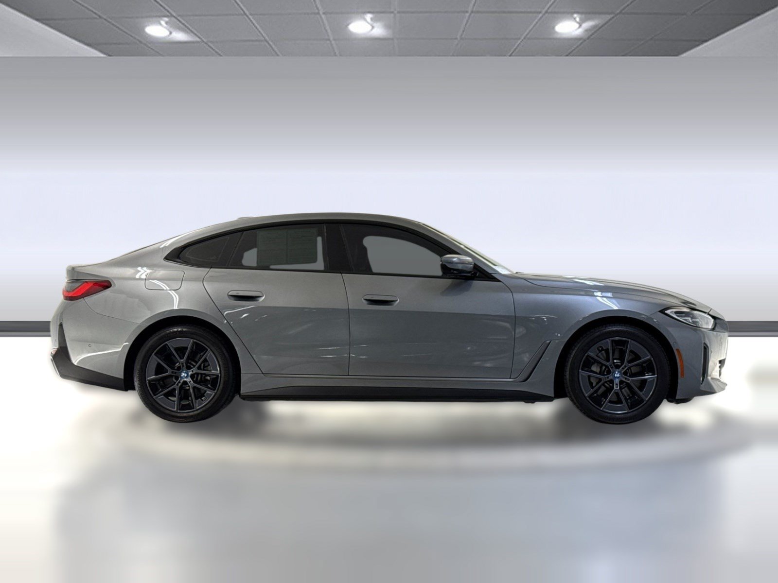 Used 2023 BMW i4 eDrive40 w/ Premium Package RWD image 8