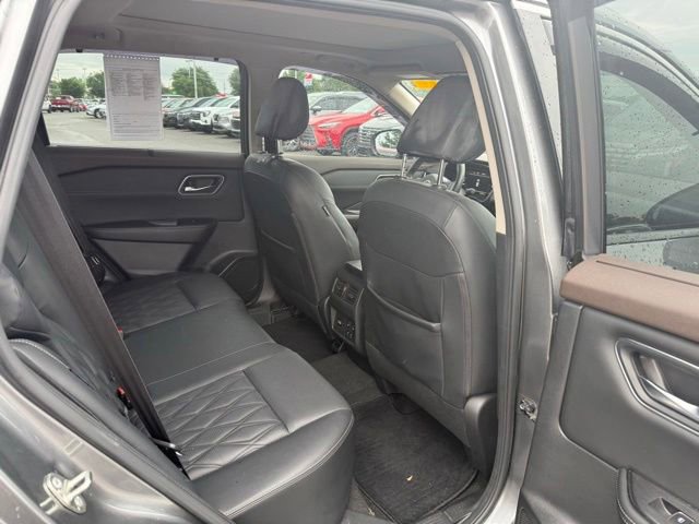 Used 2023 Nissan Rogue Platinum w/ Platinum Premium Package FWD image 19