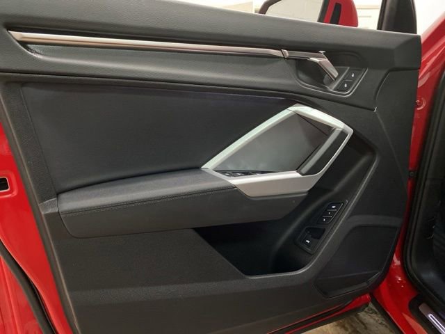 Used 2023 Audi Q3 2.0T Premium w/ Convenience Package AWD/4WD image 34