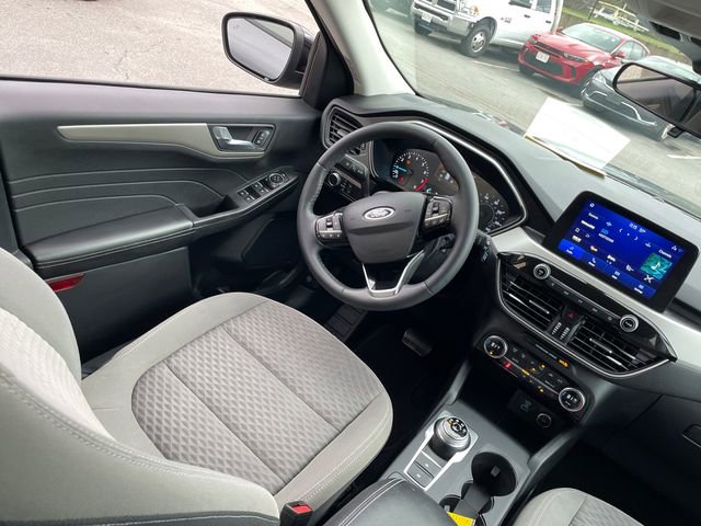 Certified 2021 Ford Escape SE w/ SE Sport Appearance Package image 24