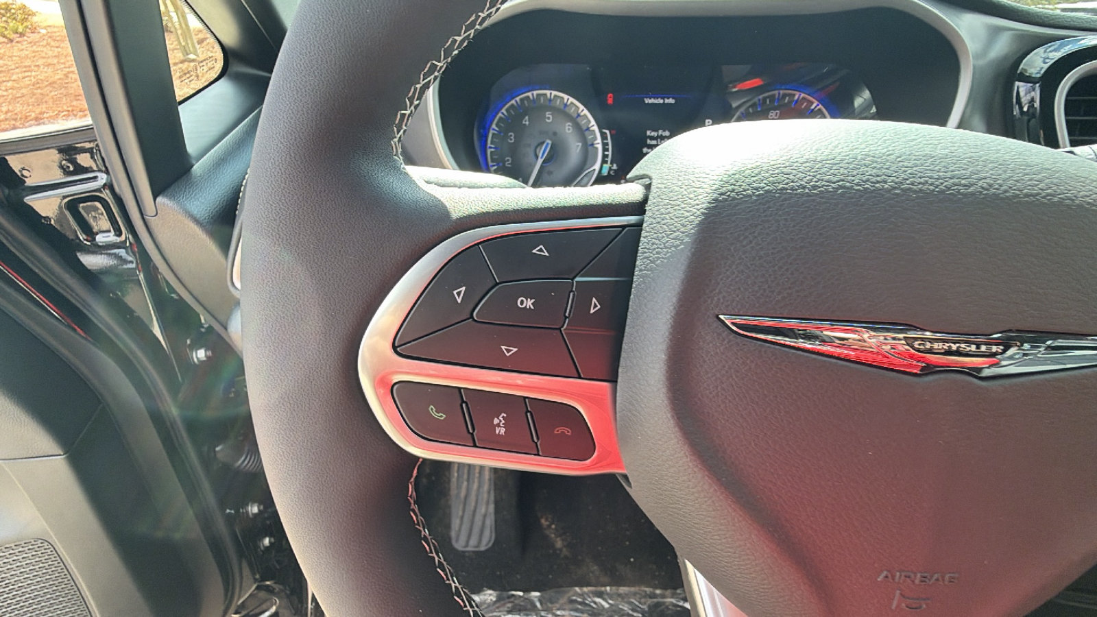 New 2026 Chrysler Pacifica Select FWD image 23