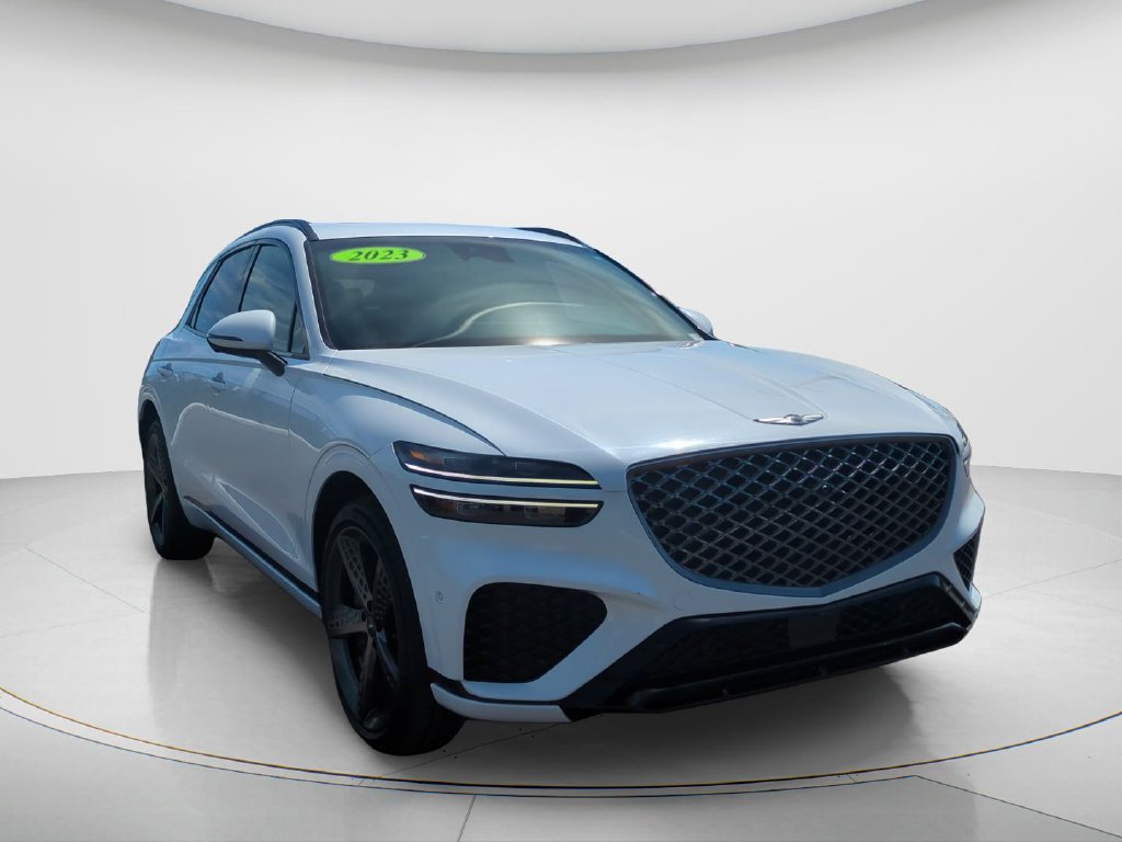 Used 2023 Genesis GV70 2.5T w/ Sport Prestige Package AWD/4WD image 3
