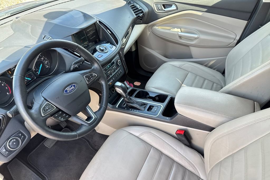 Used 2019 Ford Escape Titanium AWD/4WD image 10