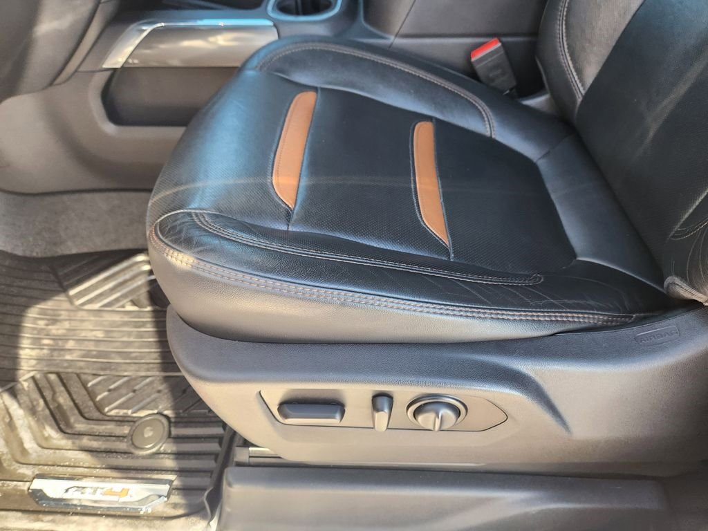 Used 2020 GMC Sierra 1500 AT4 w/ AT4 Premium Package AWD/4WD image 24