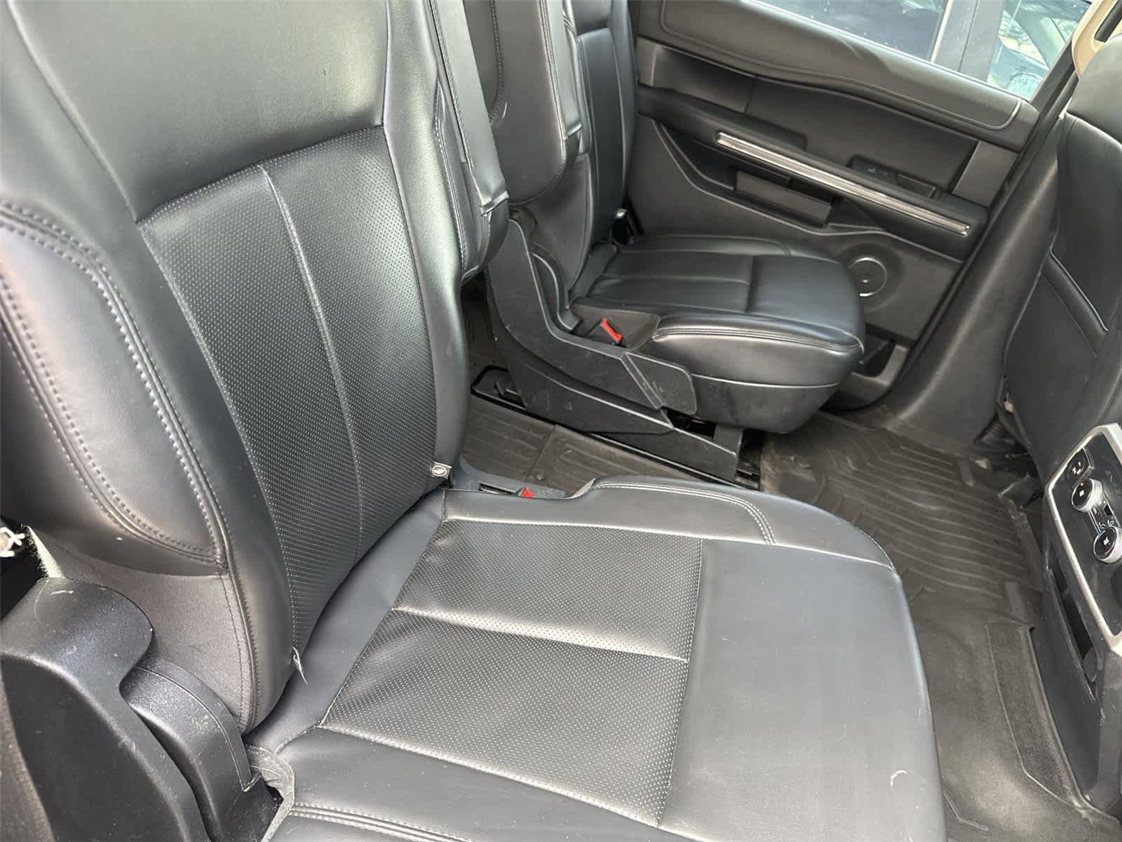 Used 2022 Ford Expedition XLT AWD/4WD image 15