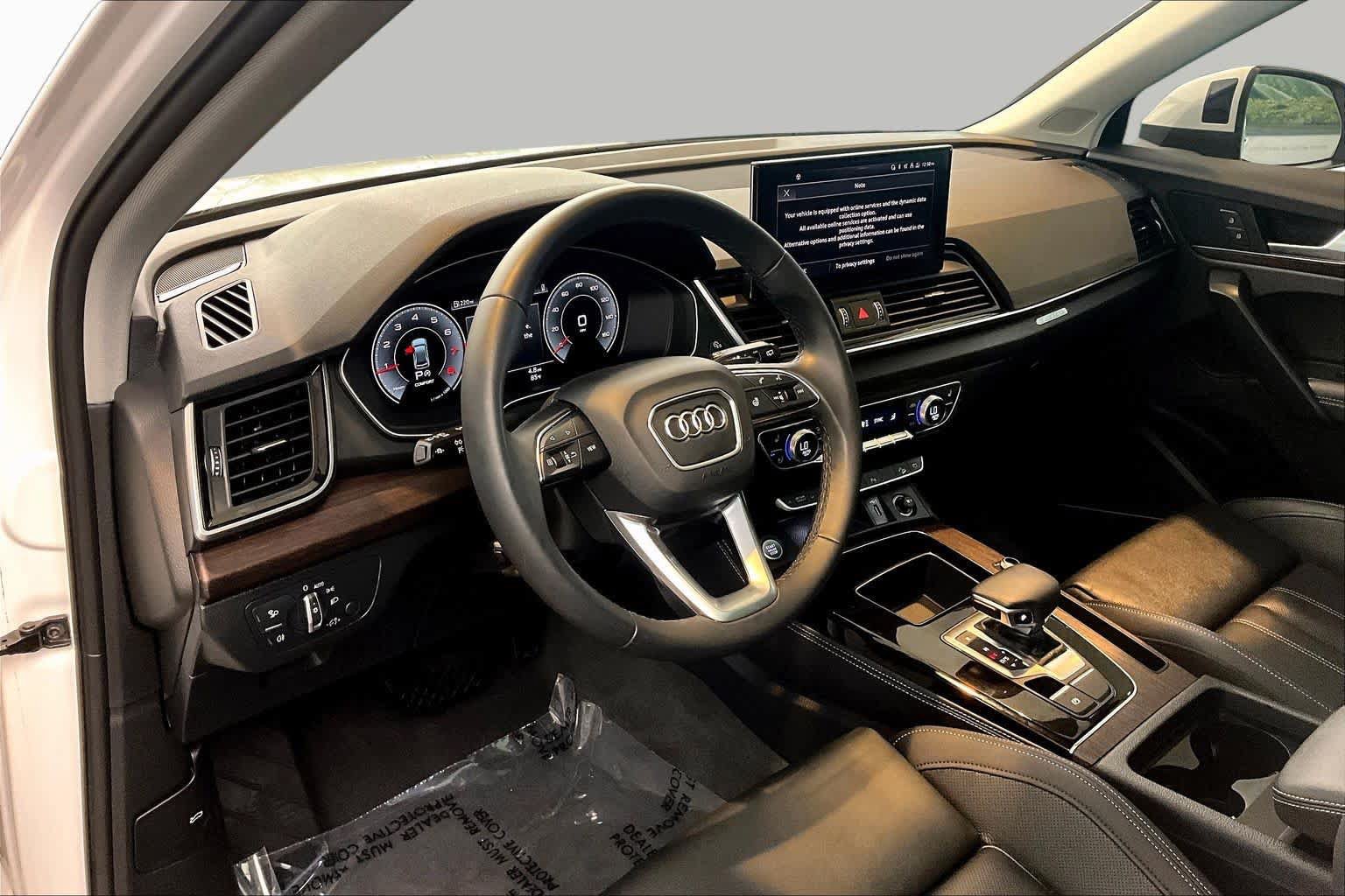 Used 2023 Audi Q5 2.0T Premium Plus w/ Premium Plus Package AWD/4WD image 18