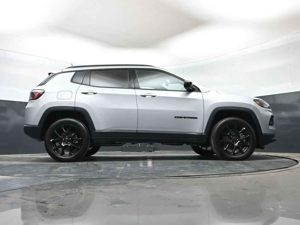 New 2026 Jeep Compass Latitude AWD/4WD image 46
