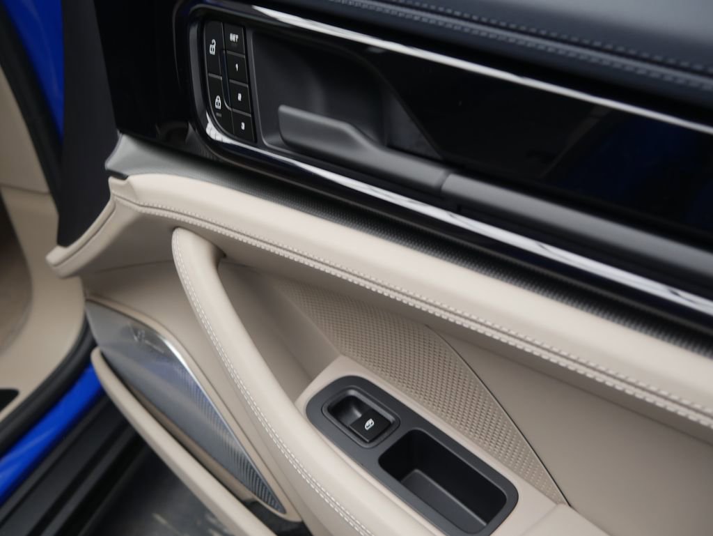 Certified 2026 Porsche Panamera GTS AWD/4WD image 23