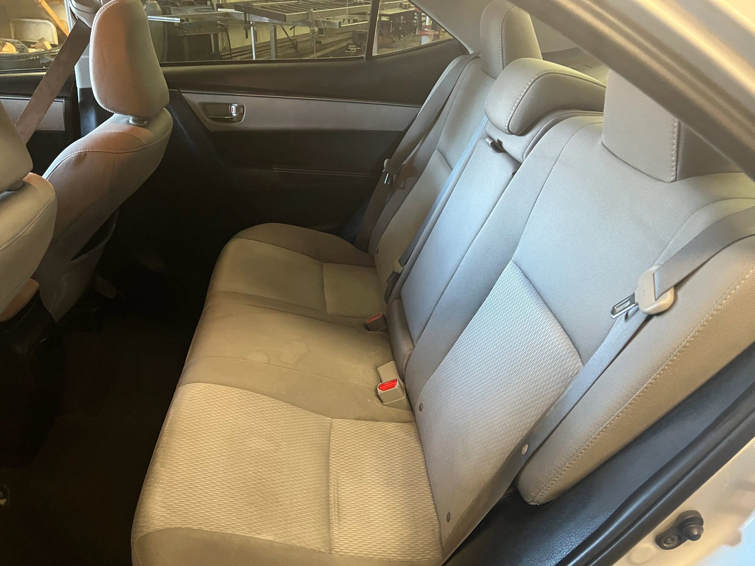 Used 2016 Toyota Corolla LE image 12