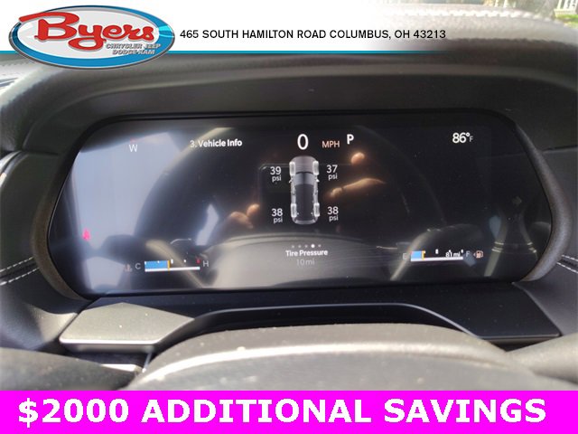 New 2025 Jeep Grand Cherokee Limited w/ Black Appearance Package image 18