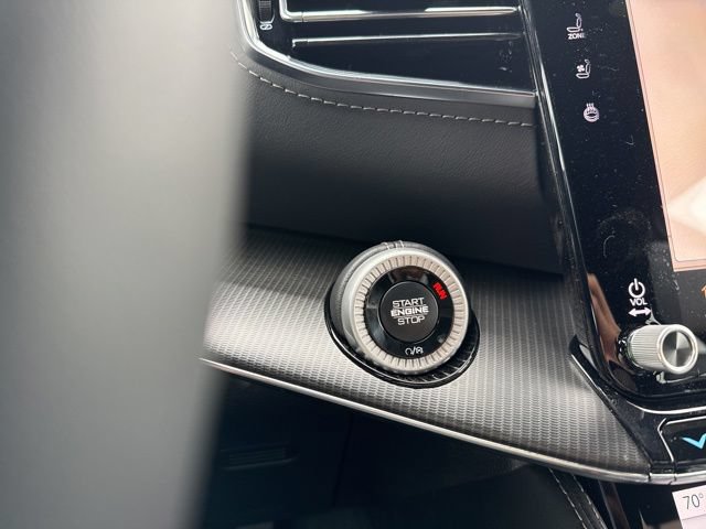 New 2026 Jeep Grand Wagoneer L Summit AWD/4WD image 19
