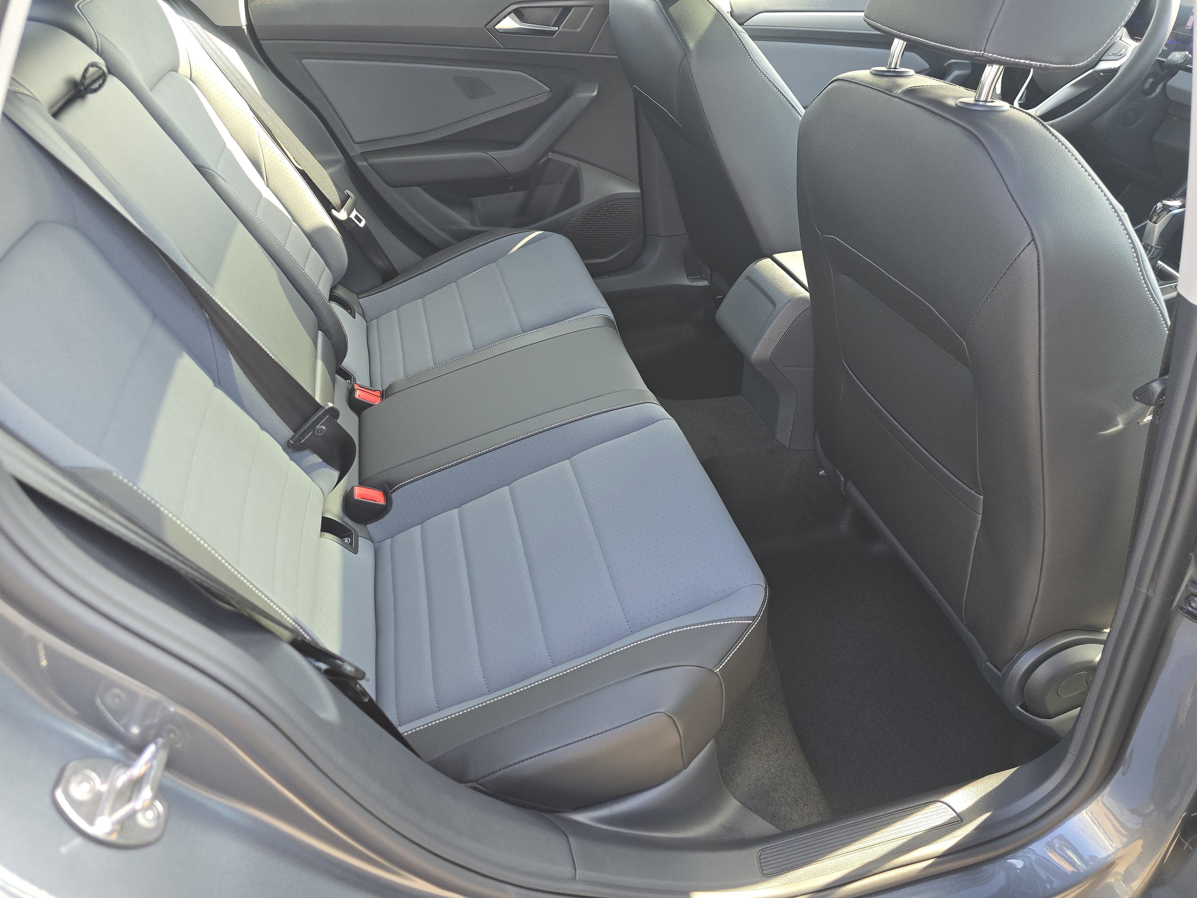 New 2026 Volkswagen Jetta SE image 16