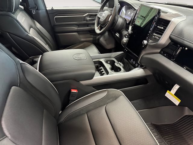 New 2026 RAM 1500 Laramie AWD/4WD image 4