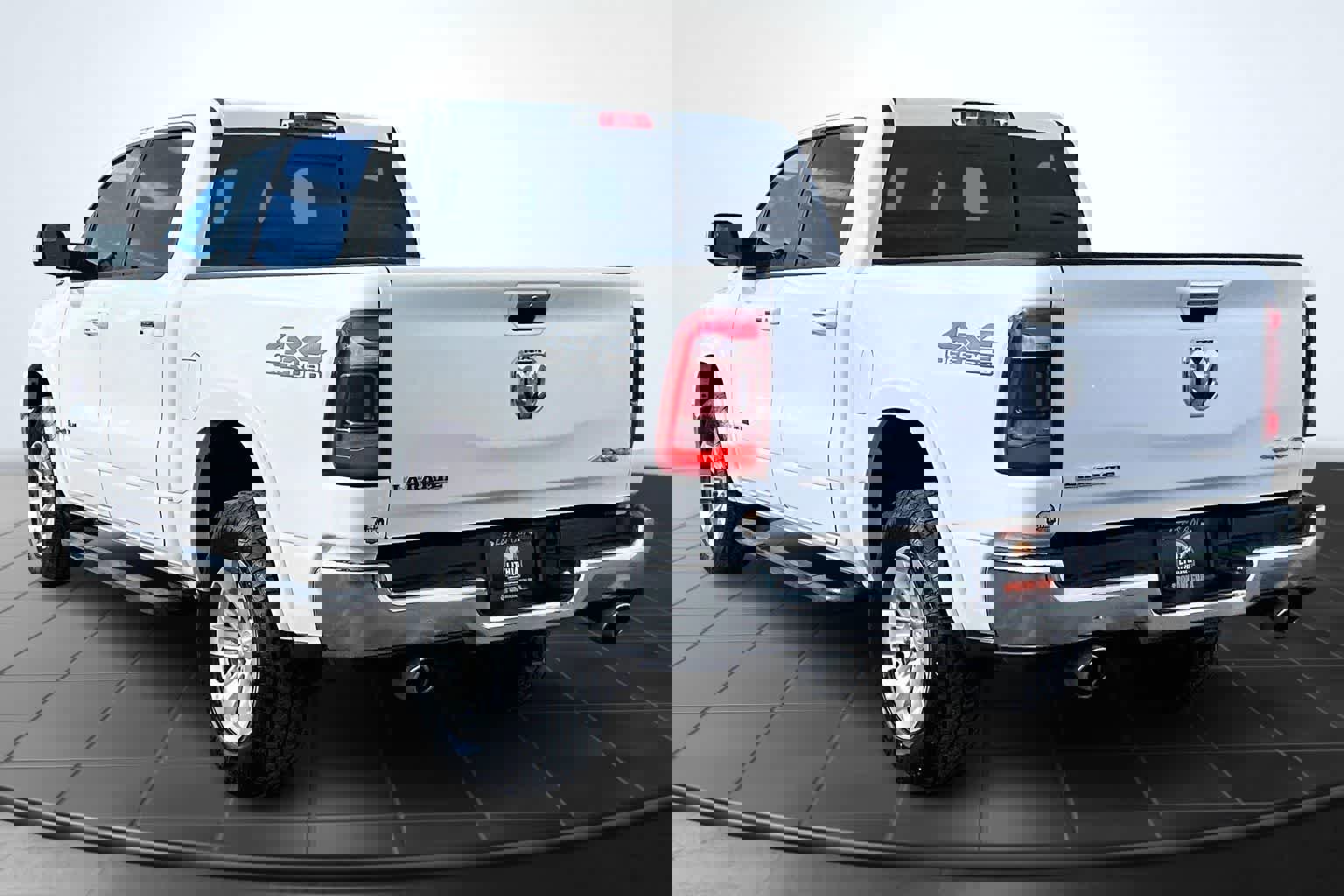 Used 2021 RAM 1500 Laramie w/ Off Road Group image 4