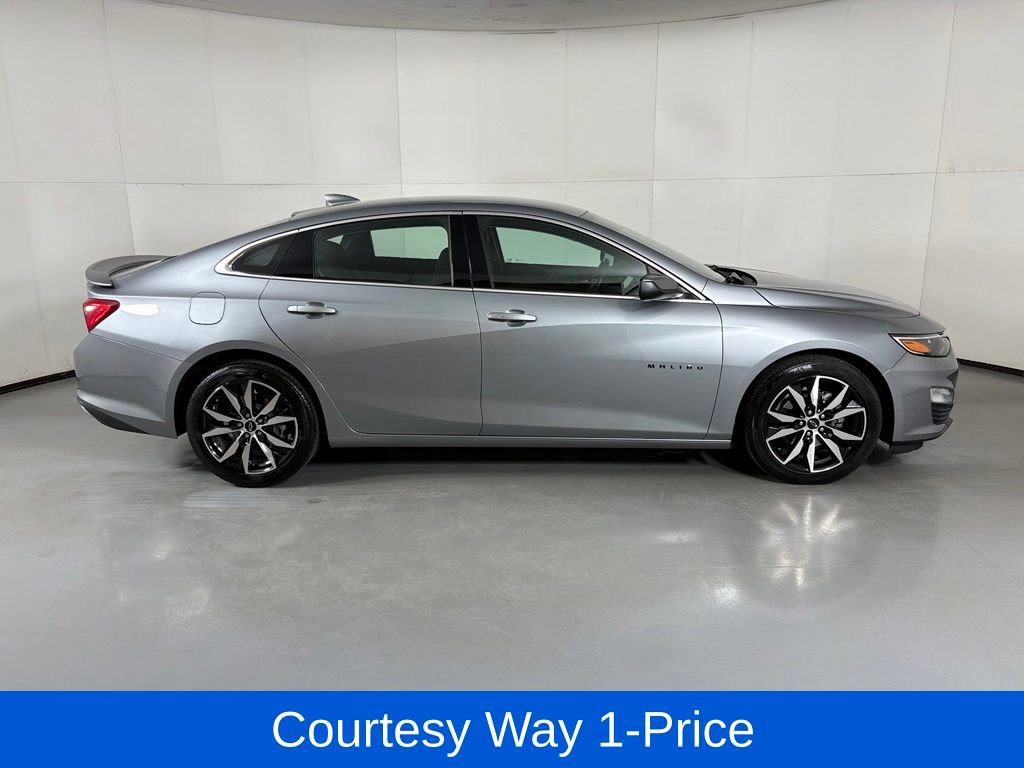 Used 2024 Chevrolet Malibu RS FWD image 12