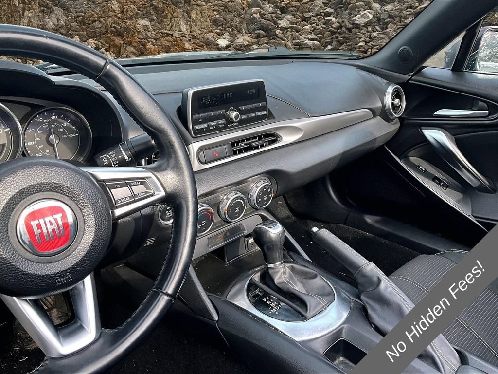 Used 2018 FIAT 124 Spider Classica RWD image 6