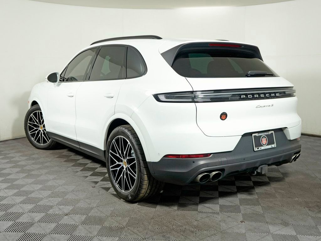 Certified 2024 Porsche Cayenne S w/ Premium Package Plus AWD/4WD image 3
