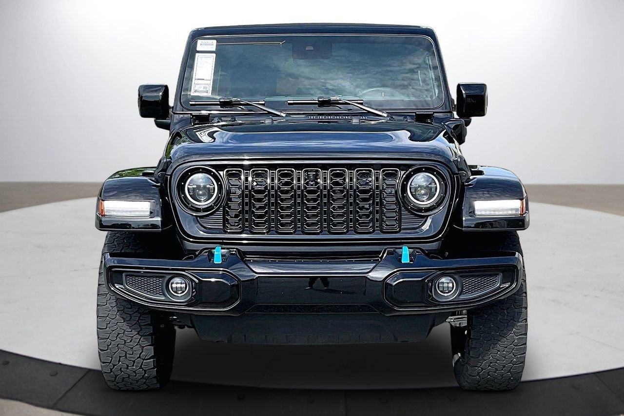 Used 2024 Jeep Wrangler High Altitude AWD/4WD image 3