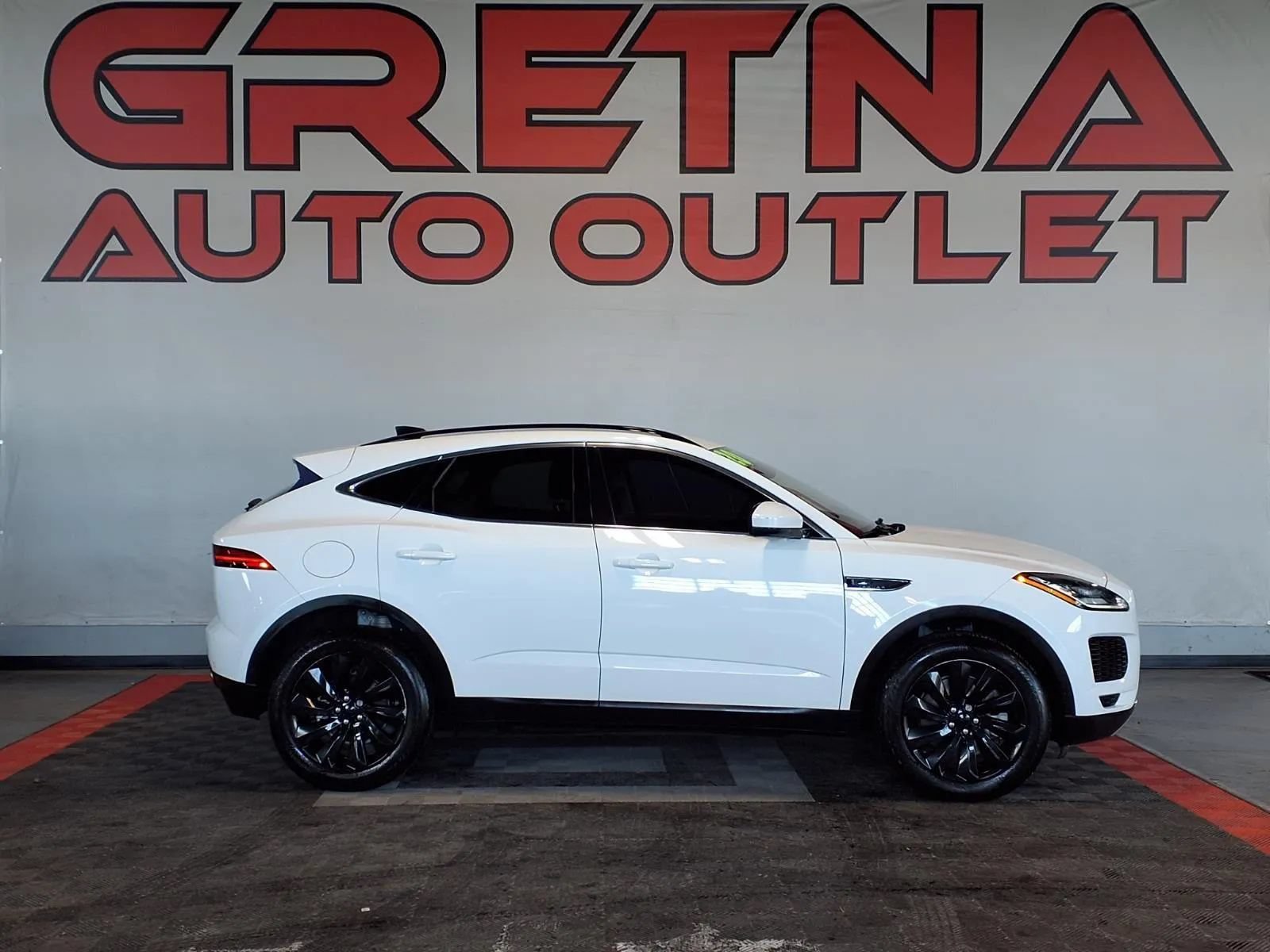 Used 2020 Jaguar E-PACE SE AWD/4WD image 1