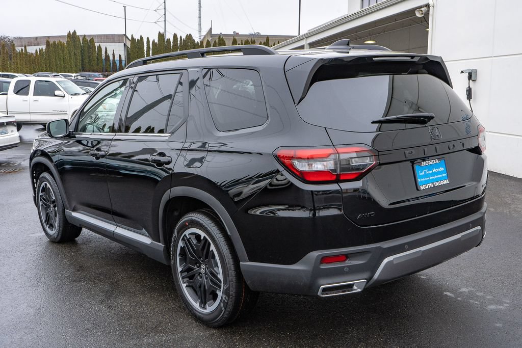 New 2026 Honda Pilot Touring image 8