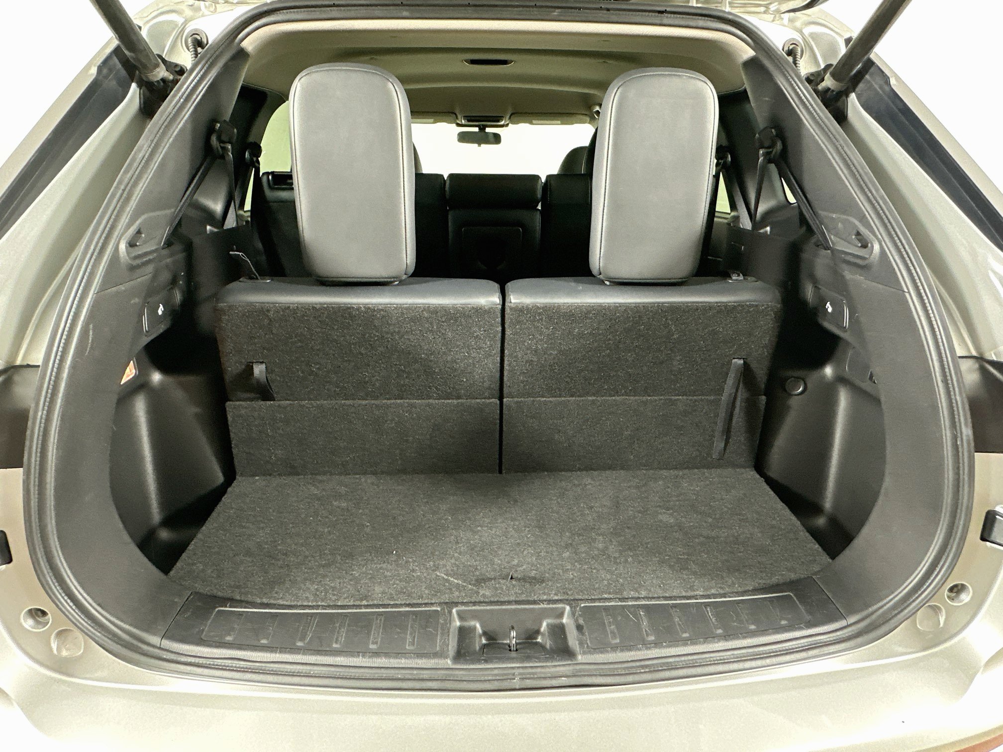 Used 2024 Mitsubishi Outlander SE FWD image 29