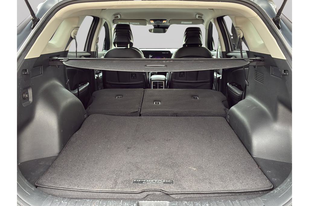 Used 2024 Kia Sportage EX image 9