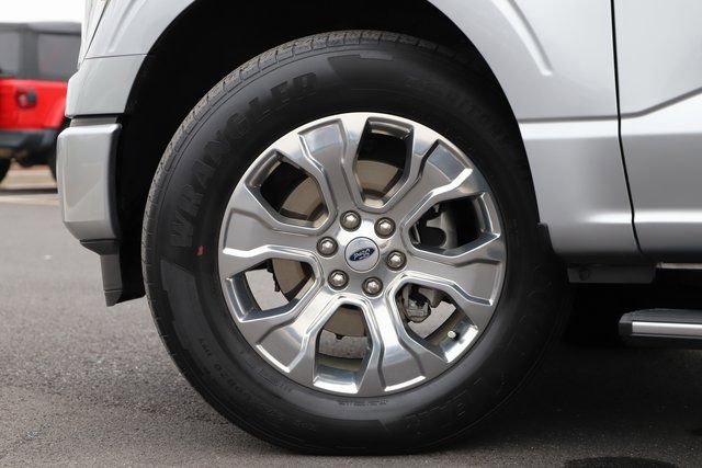 Used 2021 Ford F150 Platinum w/ Trailer Tow Package RWD image 2