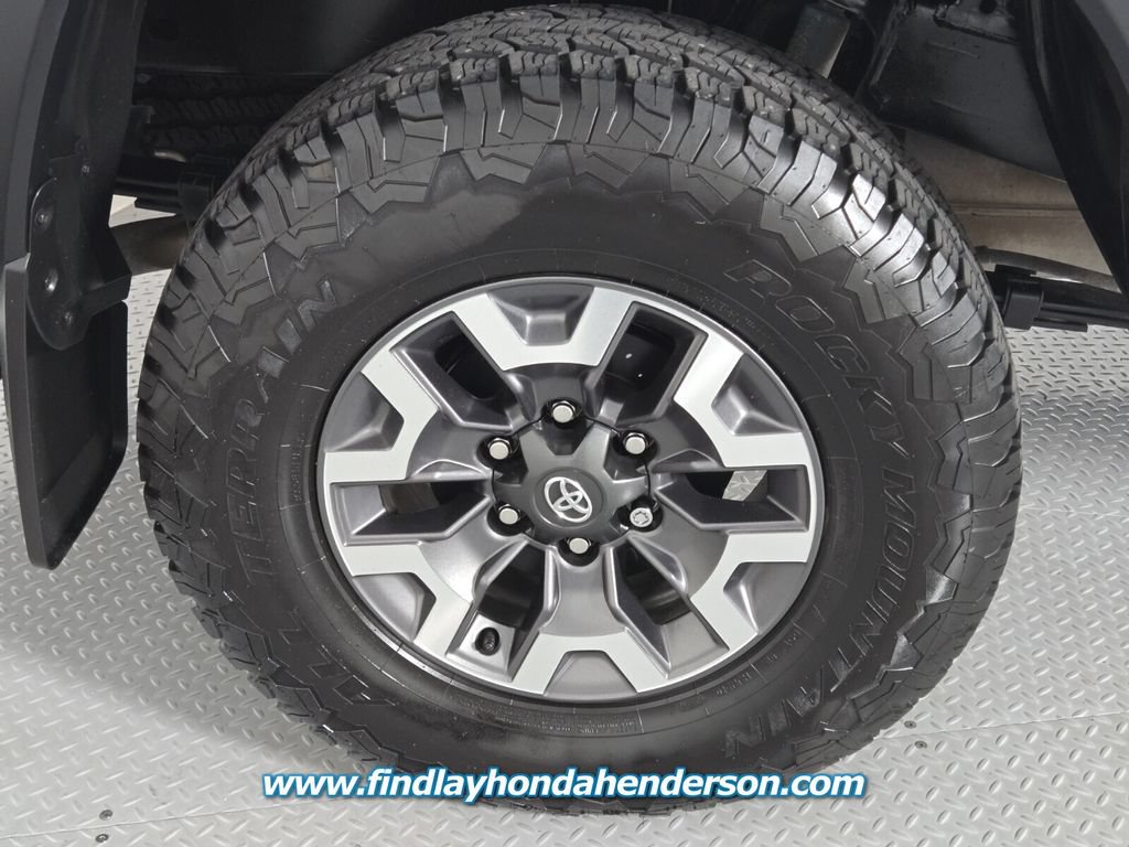 Used 2023 Toyota Tacoma TRD Off-Road w/ Advanced Technology Package AWD/4WD image 11