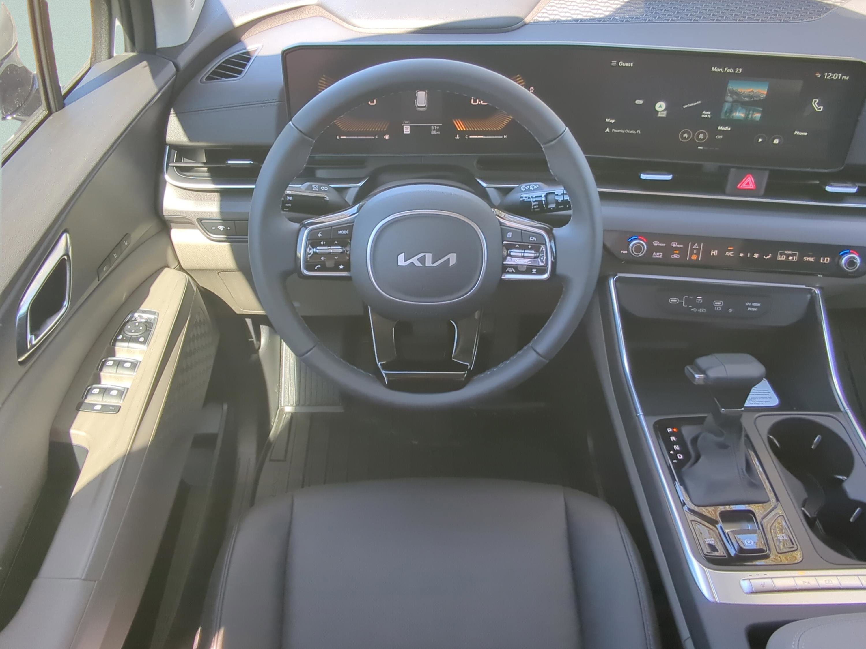 New 2026 Kia Carnival EX FWD image 13