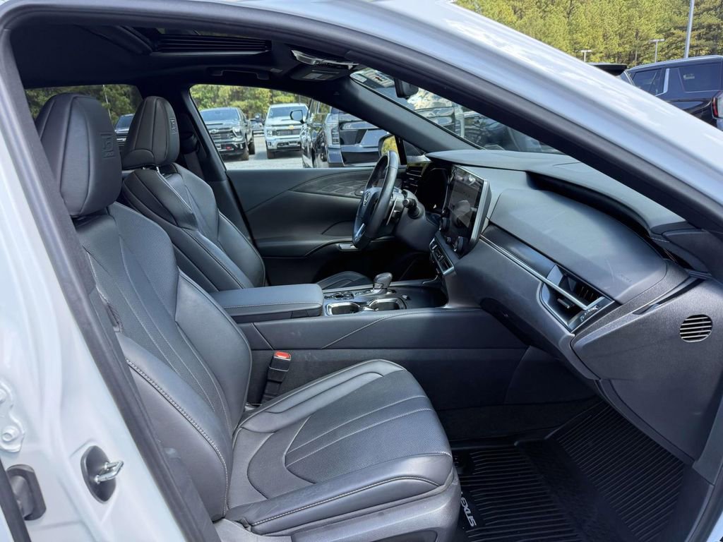 Used 2024 Lexus RX 350 F Sport w/ Convenience Package image 17