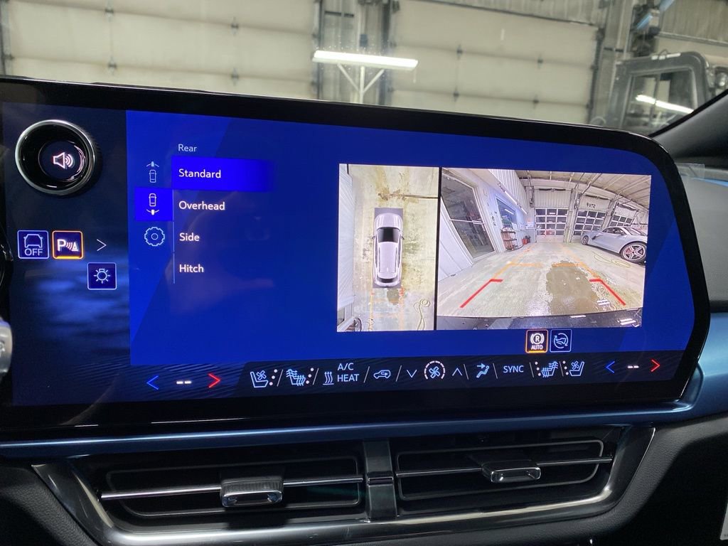 New 2026 Chevrolet Equinox EV LT image 37