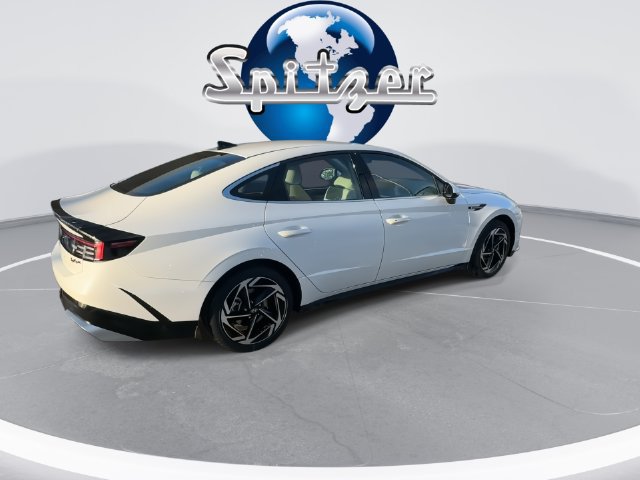 New 2026 Hyundai Sonata SEL FWD image 14
