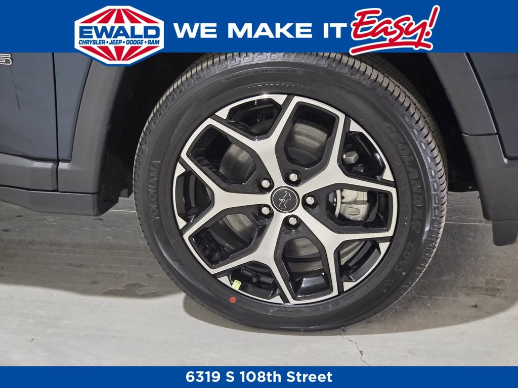 New 2026 Jeep Compass Limited image 15