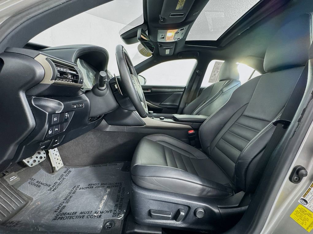 Used 2019 Lexus IS 300 F Sport w/ F Sport Package image 15