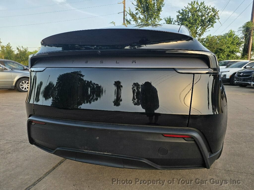 Used 2026 Tesla Model Y Long Range RWD image 14