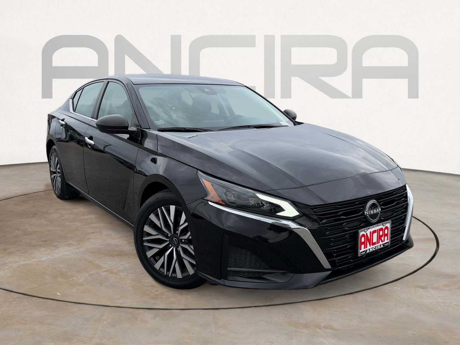 Used 2024 Nissan Altima 2.5 SV FWD image 4