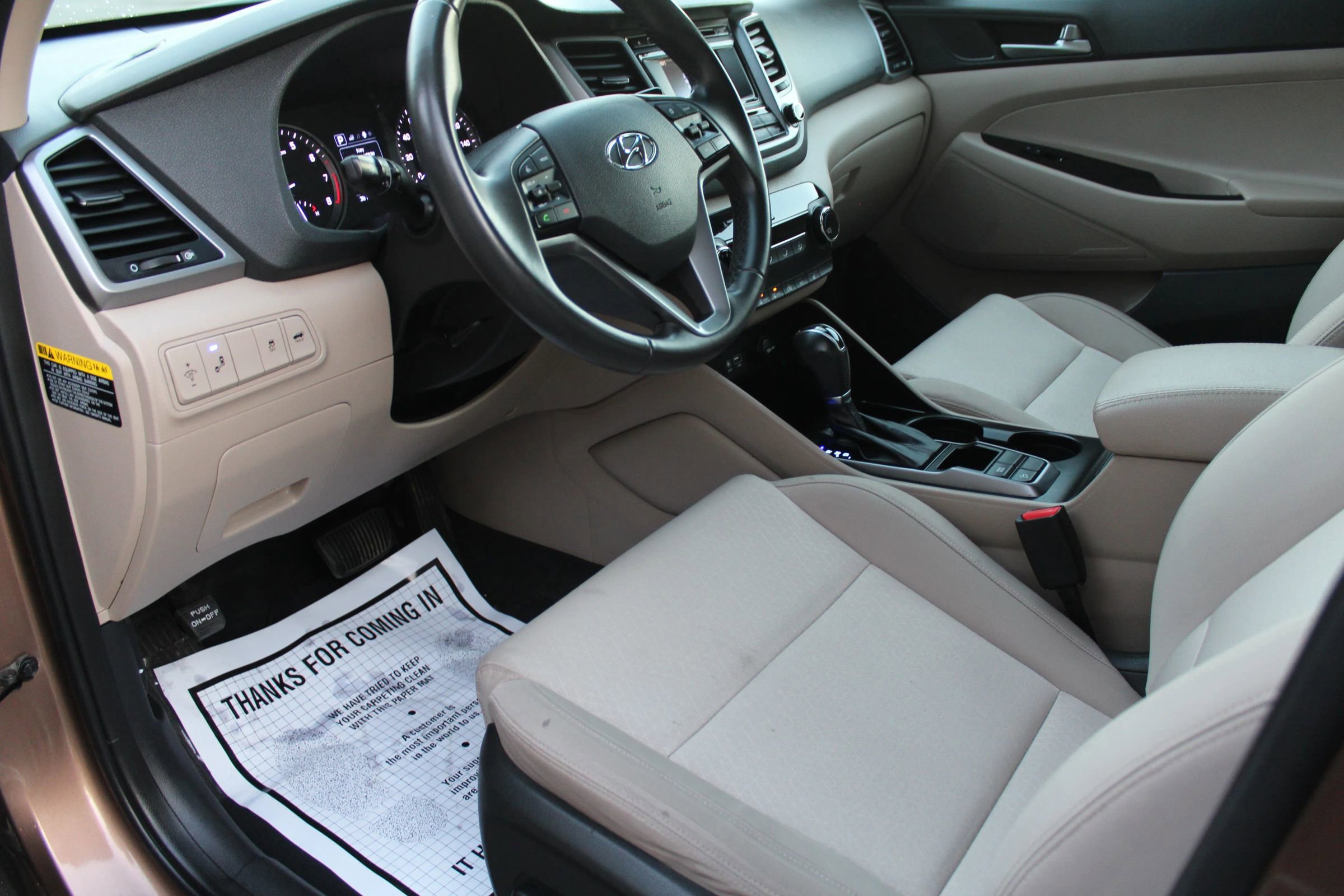 Used 2017 Hyundai Tucson Sport image 11