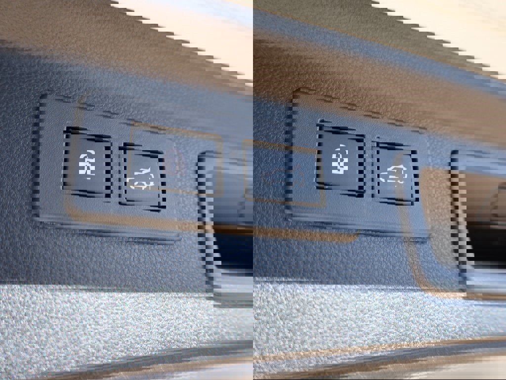 Used 2019 Subaru Forester Limited image 17