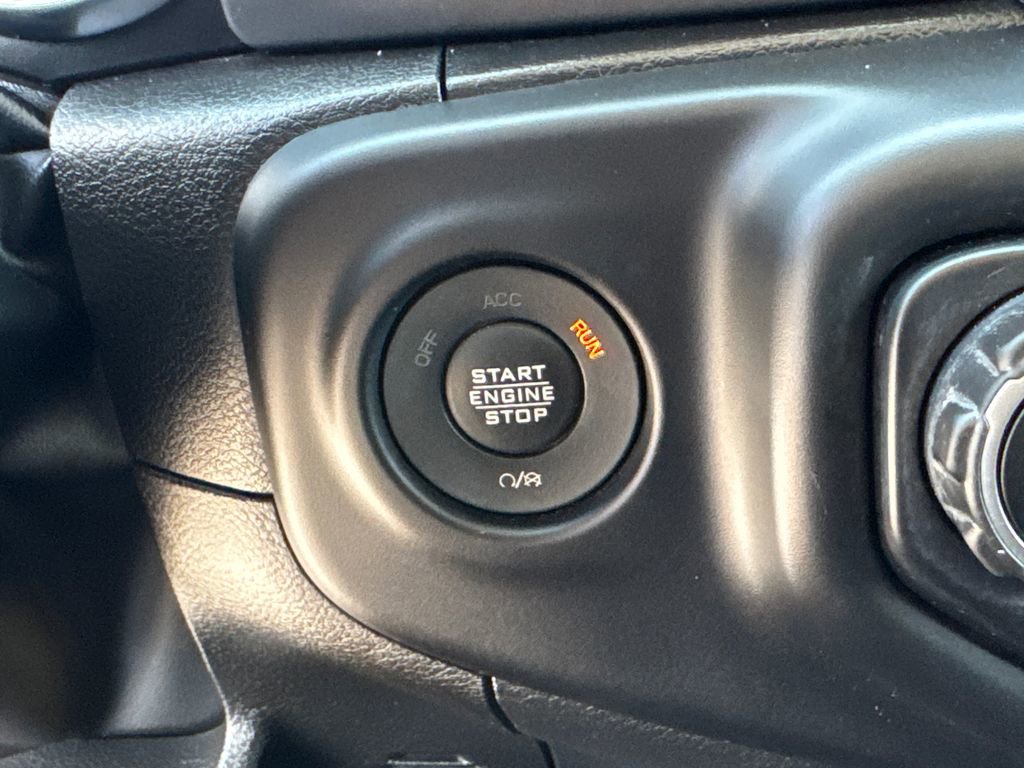 Certified 2023 Jeep Wrangler Unlimited AWD/4WD image 29