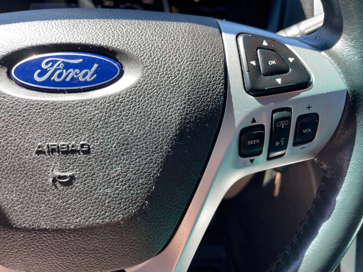 Used 2013 Ford Explorer XLT FWD image 24