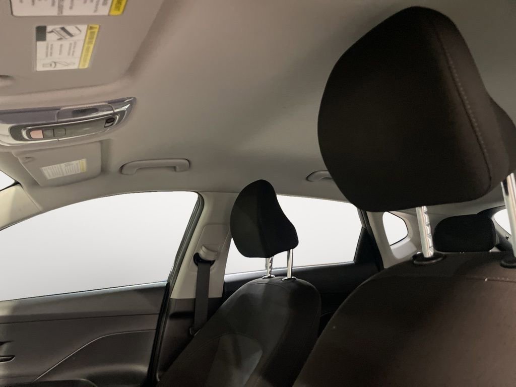 Certified 2024 Hyundai Kona SE image 18