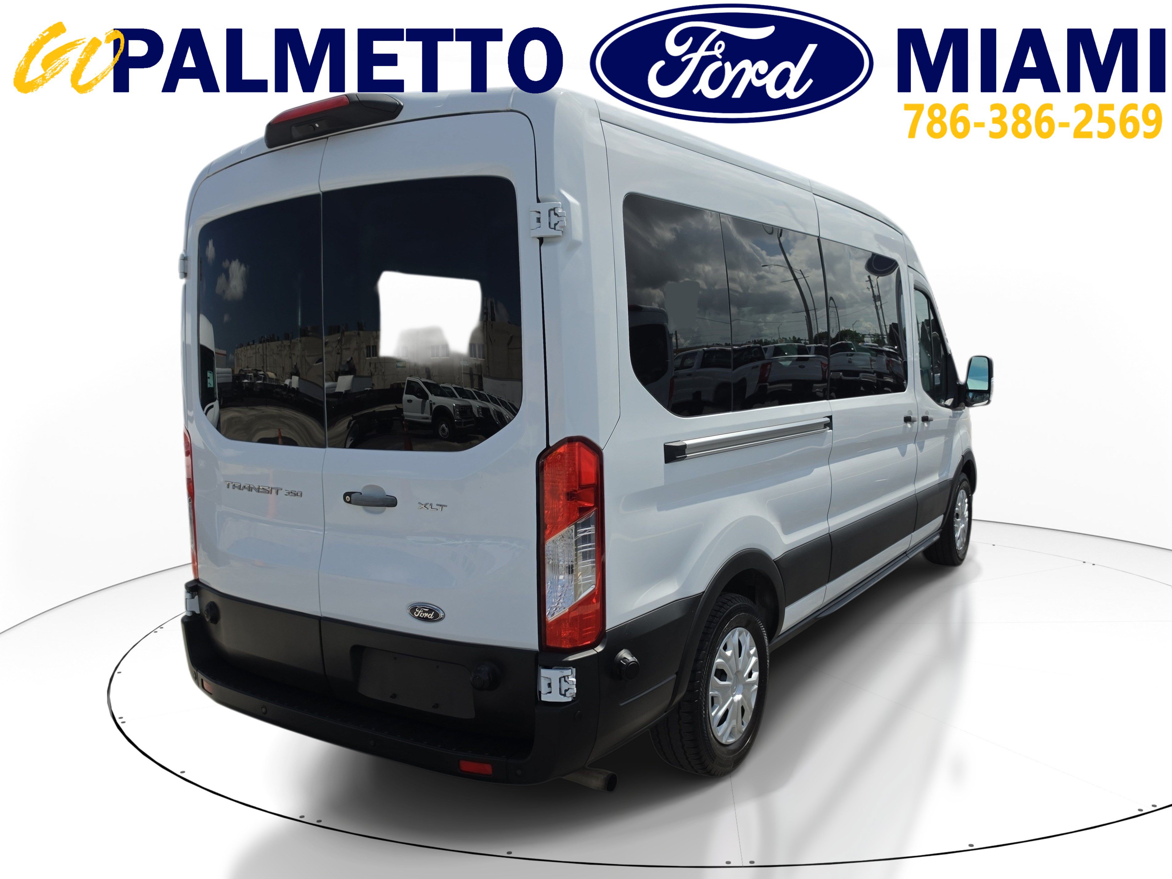 Used 2024 Ford Transit 350 XLT RWD image 6