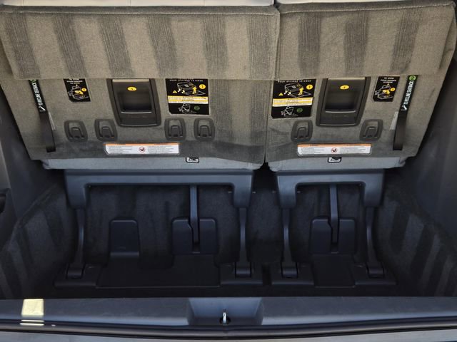Used 2017 Toyota Sienna XLE image 10