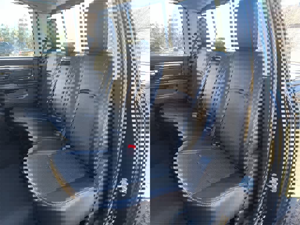 Used 2014 RAM 1500 Sport w/ Sport Premium Group image 23