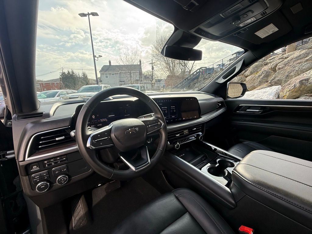 Used 2025 Chevrolet Tahoe Z71 image 14