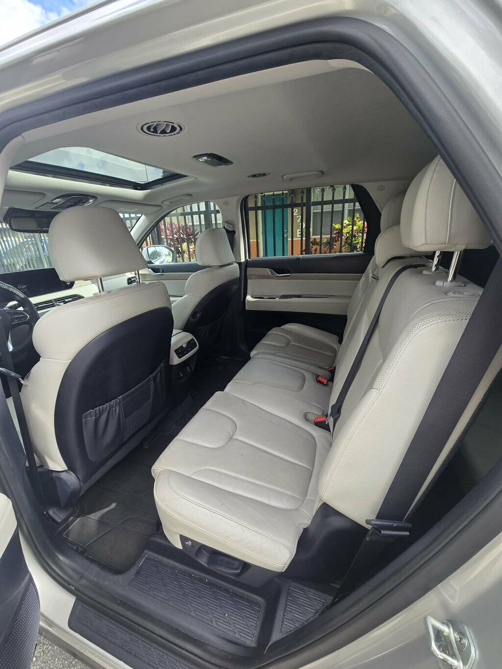 Used 2022 Hyundai Palisade SEL w/ 8P Bench Seat Package image 7