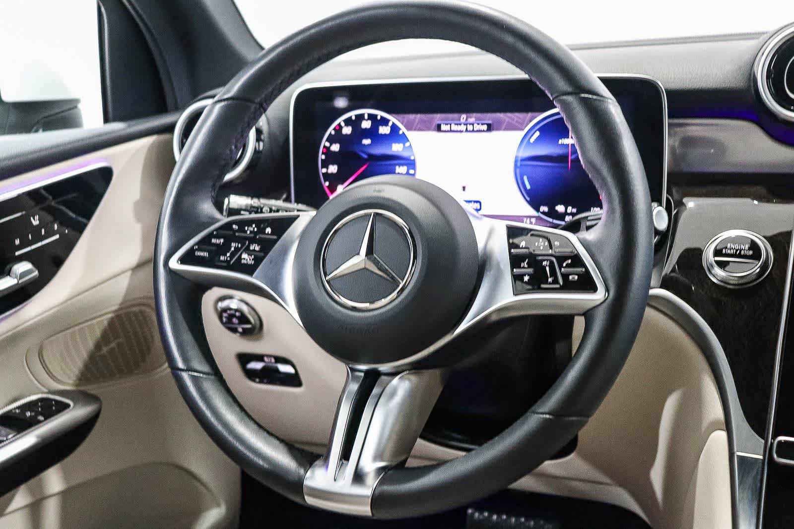 Used 2025 Mercedes-Benz GLC 350e 4MATIC image 15