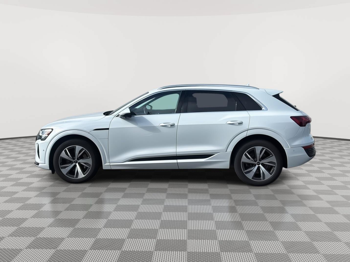 Used 2024 Audi Q8 e-tron Premium Plus w/ Premium Plus Package AWD/4WD image 14