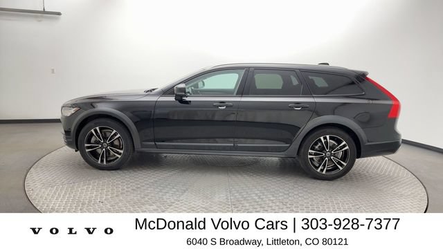 Used 2018 Volvo V90 T5 Cross Country w/ Convenience Package AWD/4WD image 5